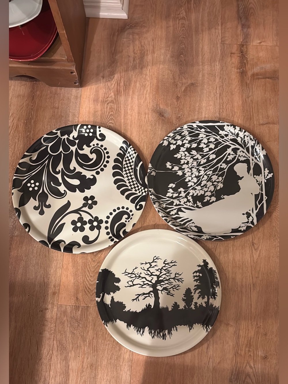 Thomas Paul melamine plates, Black and White Decorative Dinner Plates - Set of 3